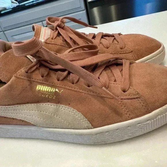 Puma pink suede women’s sneakers size 8 - Picture 4 of 7